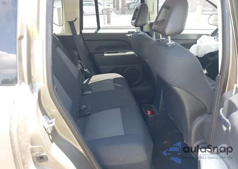 2008 Jeep Compass Sport из США, поврежденный, VIN 1J8FT47W98D707937